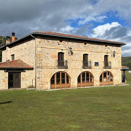 Albergue Pinares - La Casona De Revenga Regumiel de la Sierra Exterior foto