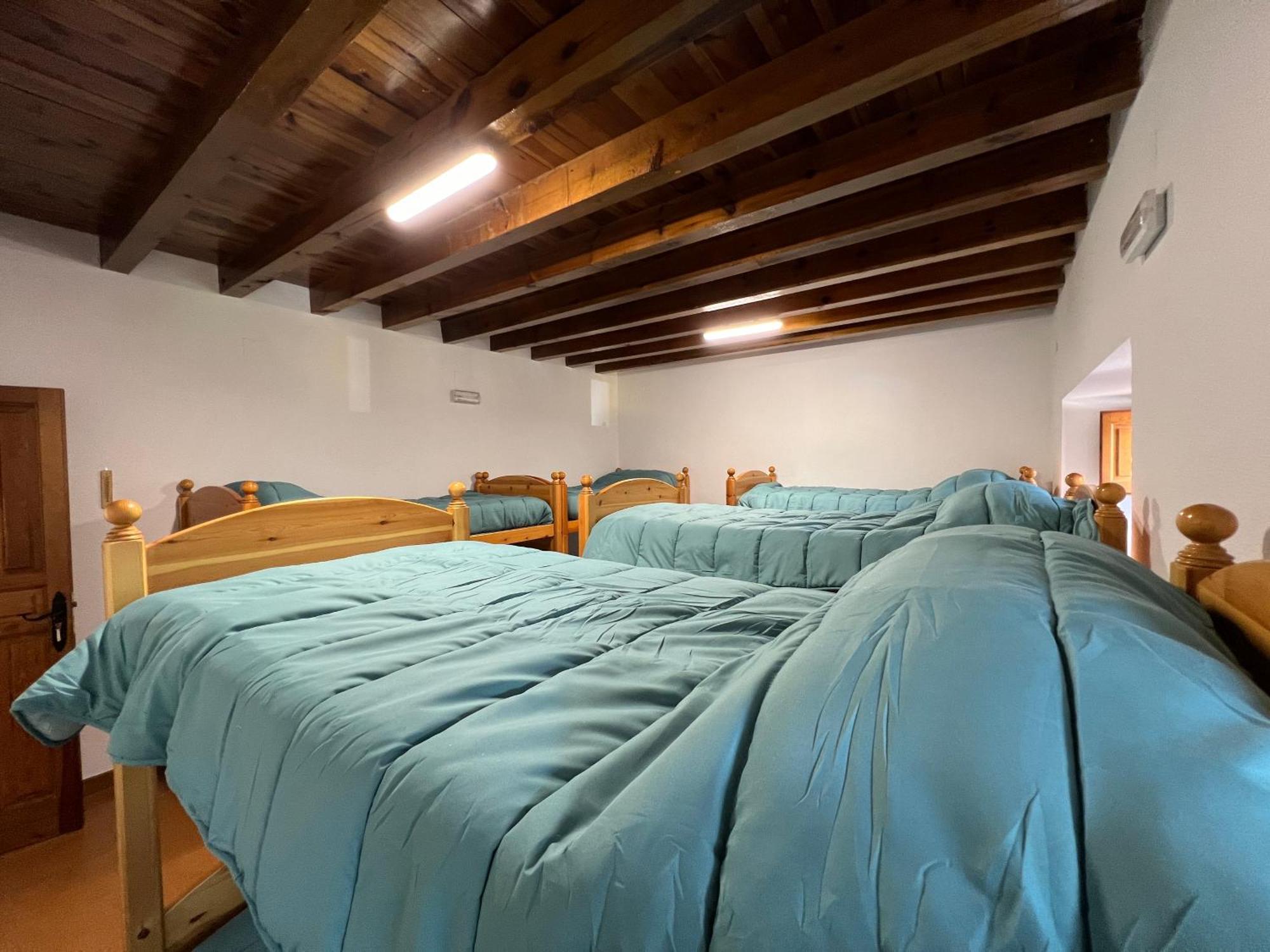 Albergue Pinares - La Casona De Revenga Regumiel de la Sierra Exterior foto