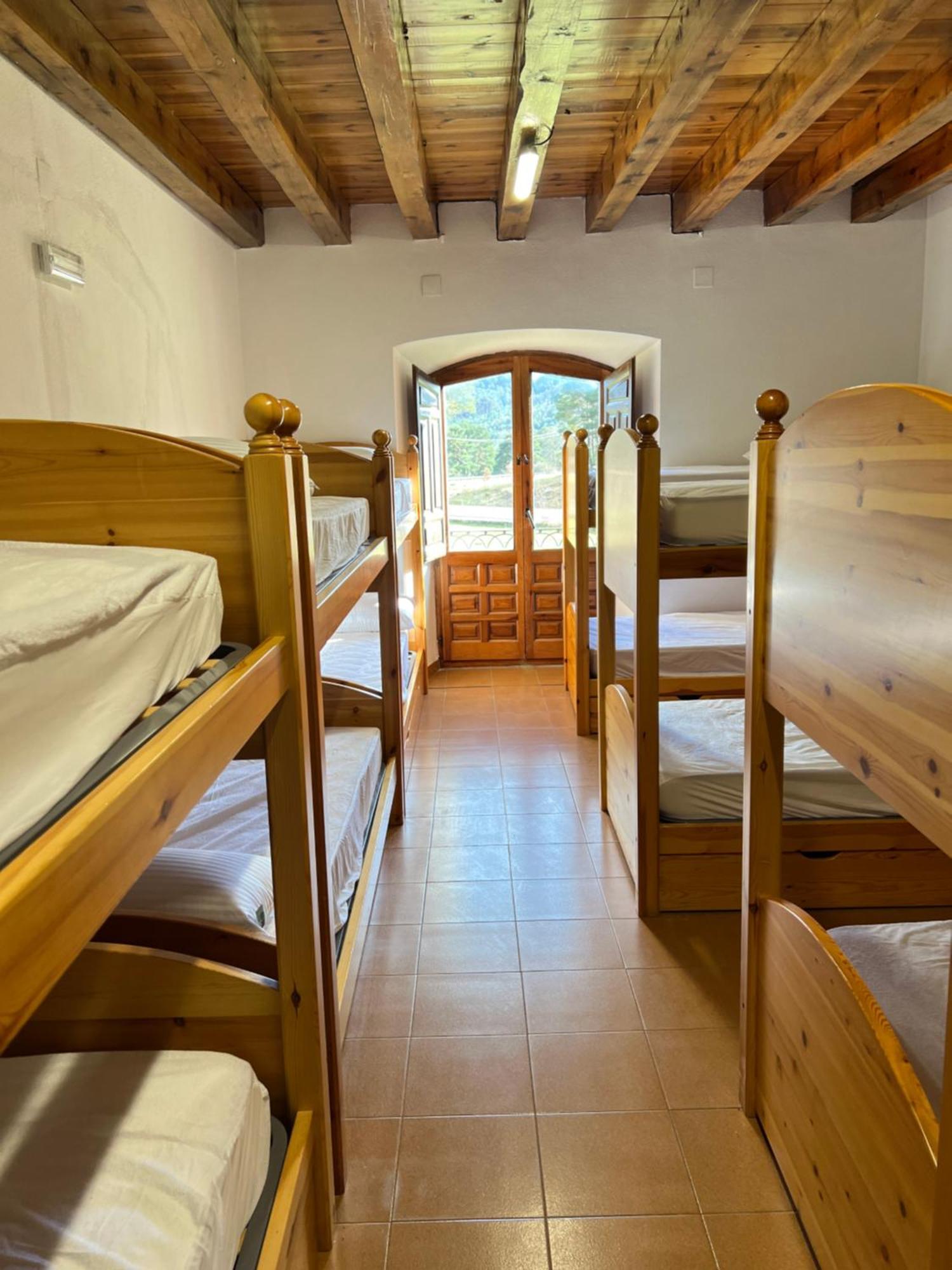Albergue Pinares - La Casona De Revenga Regumiel de la Sierra Exterior foto